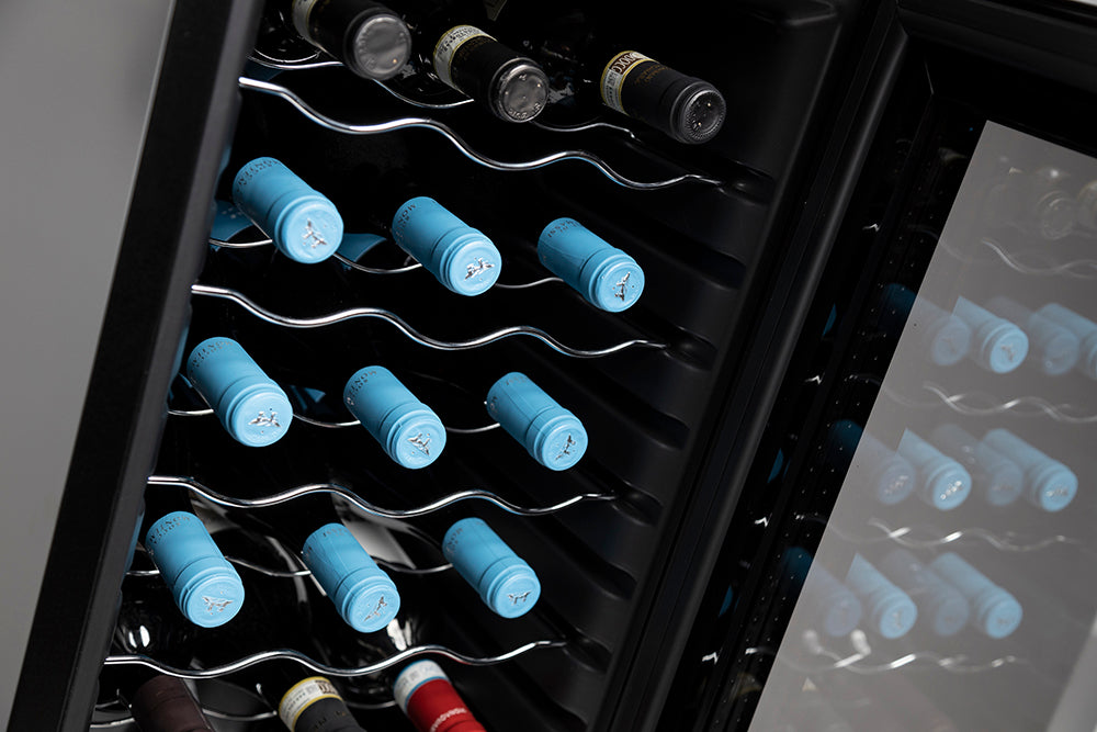 Melchioni Vermentino 18 C Cantinetta vino con compressore Libera installazione Nero 18 bottiglia/bottiglie
