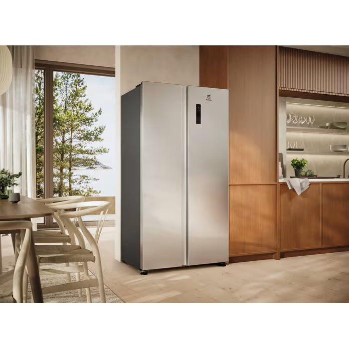 Electrolux FRIGORIFERO SIDE BY SIDE MULTIFLOW CLASSE E EAT6ME53U0