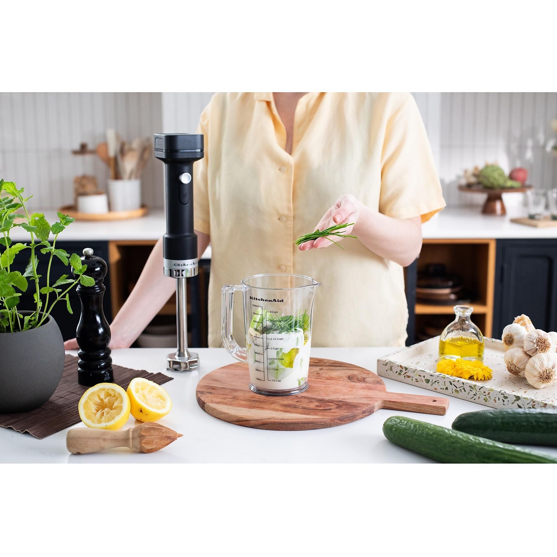 KitchenAid Frullatore a Immersione Senza Fili con Accessori e Batteria Rimovibile 12V