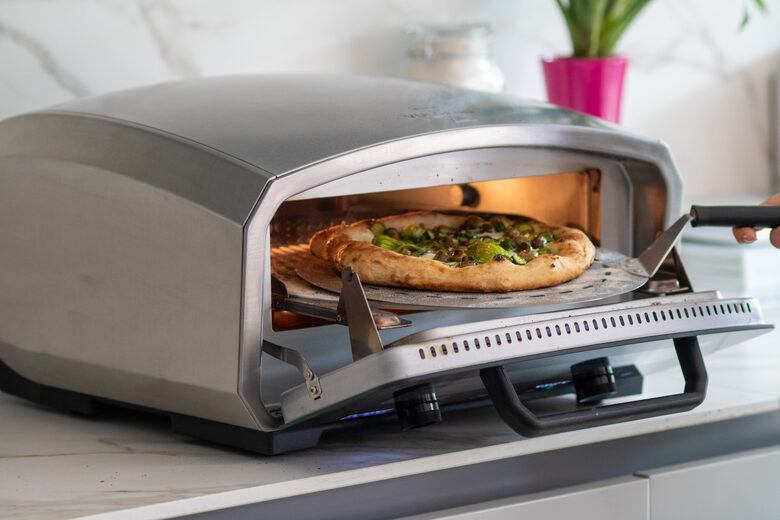 R.G.V. Forno Pizza Vulcano 33cm Piatto Girevole 450 Gradi Touchscreen Silver/nero