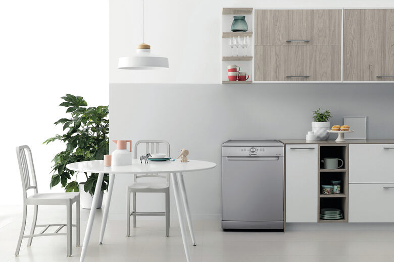Indesit IN2FE14CNP80S Libera installazione 14 coperti E