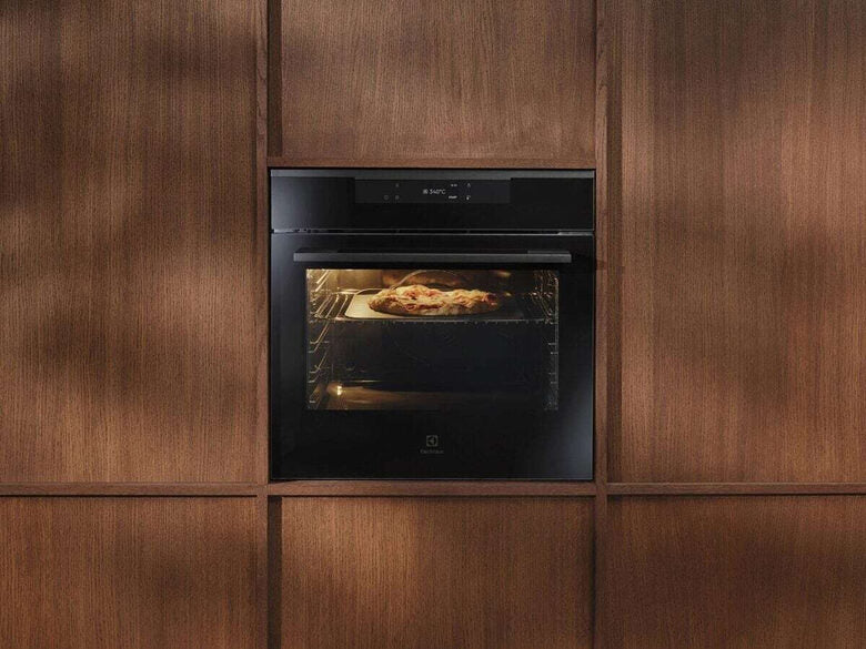 Electrolux Forno Incasso Pirolitico - Pizza Expert Classe A++ 60 Cm EOX8P08WH