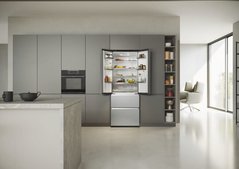 Haier FD 70 Serie 5 HFR5719ENMG frigorifero side-by-side Libera installazione 446 L E Argento