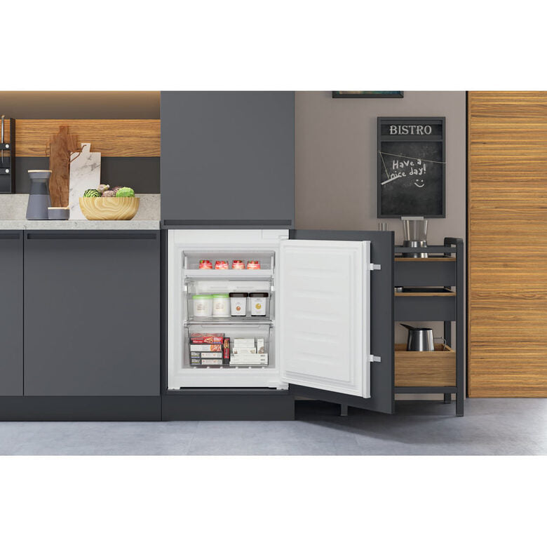 Hotpoint HAC18 T111 frigorifero con congelatore Da incasso 250 L F Bianco