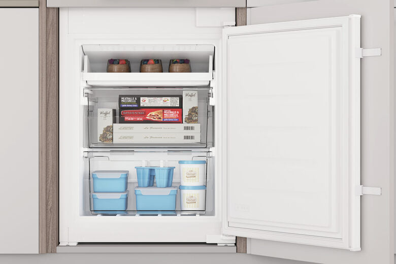 Indesit INC18 T111 frigorifero con congelatore Da incasso 250 L F Bianco
