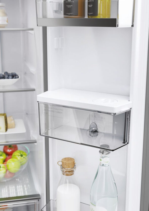 Haier FD 70 Serie 5 HFR5719EWMG frigorifero side-by-side Libera installazione 444 L E Argento