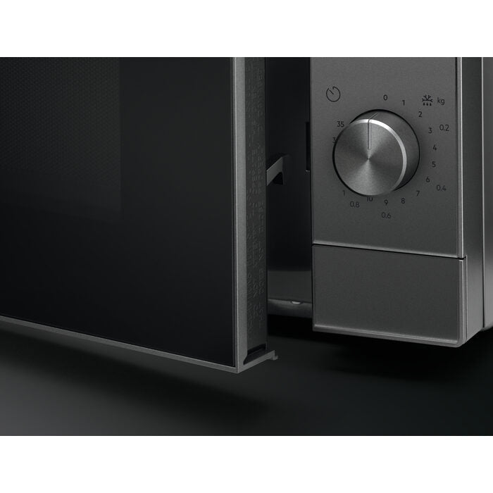 Electrolux EMZ421MMTI forno a microonde Superficie piana Microonde con grill 800 W Titanio