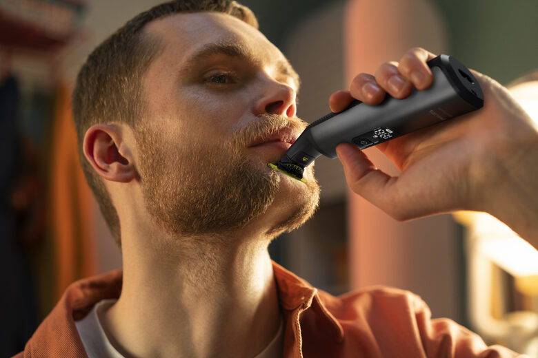 Philips OneBlade Pro 360 QP6651/61 Face + Body
