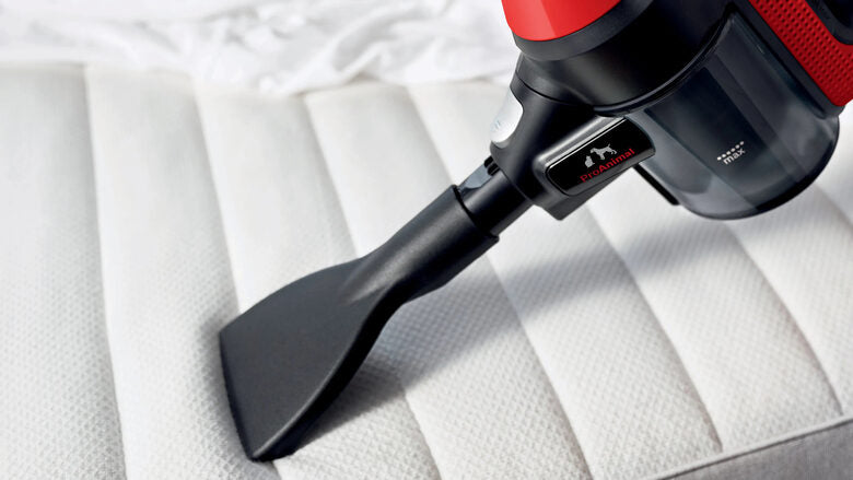 Bosch BCS711PET scopa elettrica Batteria Secco Senza sacchetto 0,3 L Nero, Rosso 3 Ah