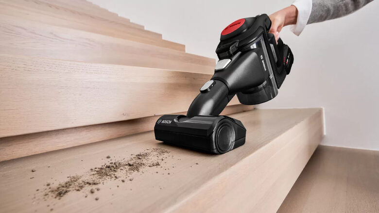 Bosch Serie 8 BCS82PWR25 aspirapolvere senza filo Nero, Rosso Senza sacchetto