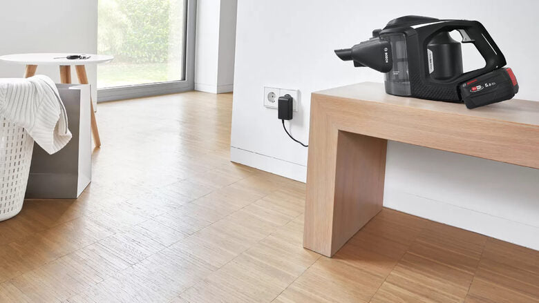 Bosch Serie 8 BCS82PWR25 aspirapolvere senza filo Nero, Rosso Senza sacchetto