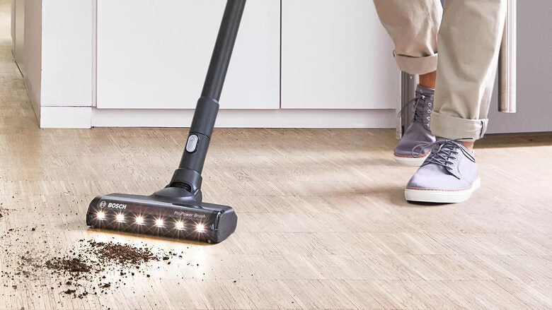 Bosch Serie 8 BCS82PWR25 aspirapolvere senza filo Nero, Rosso Senza sacchetto
