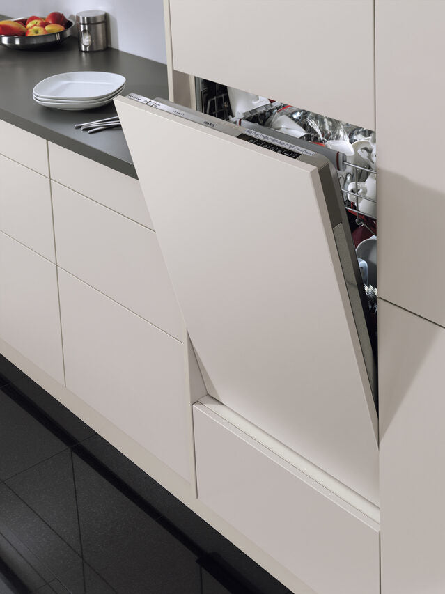 AEG FSE76738P Lavastoviglie a Incasso Scomparsa Totale 14 coperti A
