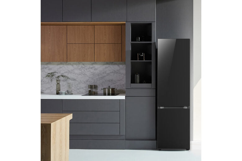 LG GBB72BM9DQ Frigorifero combinato, Classe D, 387L, Wi-Fi, Wine Rack, Porta in vetro,Nero