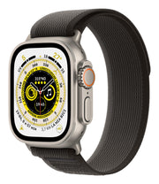 Apple Watch Ultra GPS + Cellular, 49mm Cassa in Titanio con Cinturino Trail Loop Nero/Grigio - M/L