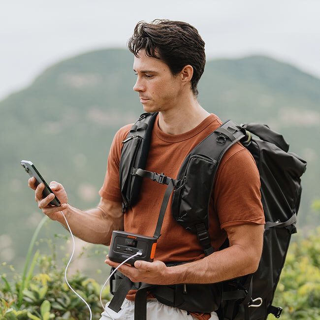Jackery Explorer 100 Plus Power station portatile