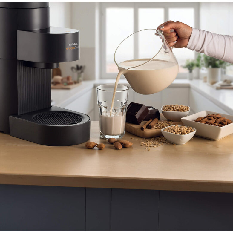 Ariete 650 My Veggie Drink, Macchina per bevande vegetali, Capacità 0,4L - 1,5L, 1200W, 6 programmi, 15 min di preparazione, Nero