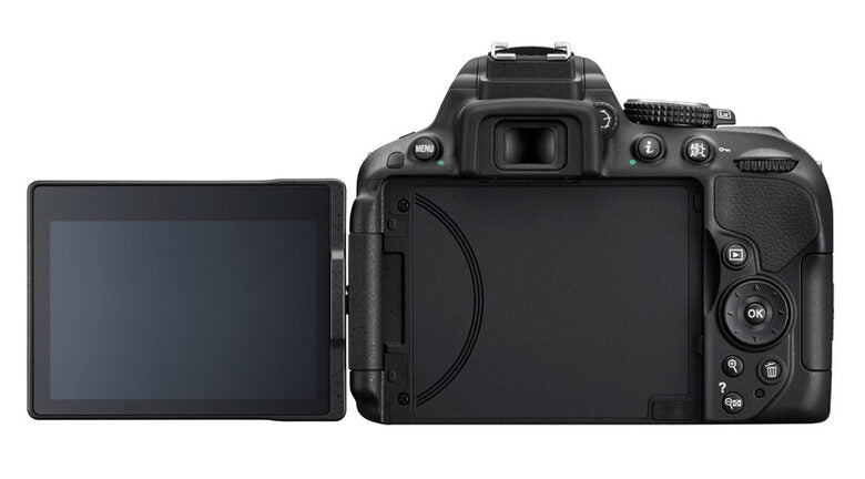 Nikon D5300 + Nikkor 18-105 VR + SD 8GB Lexar Premium 200x Kit fotocamere SLR 24,2 MP CMOS 6000 x 4000 Pixel Nero
