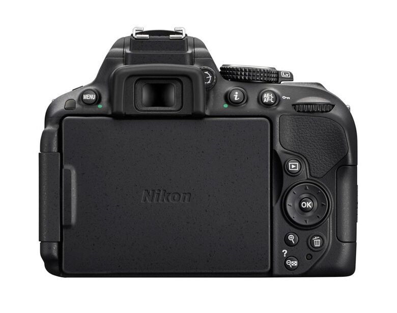 Nikon D5300 + Nikkor 18-105 VR + SD 8GB Lexar Premium 200x Kit fotocamere SLR 24,2 MP CMOS 6000 x 4000 Pixel Nero