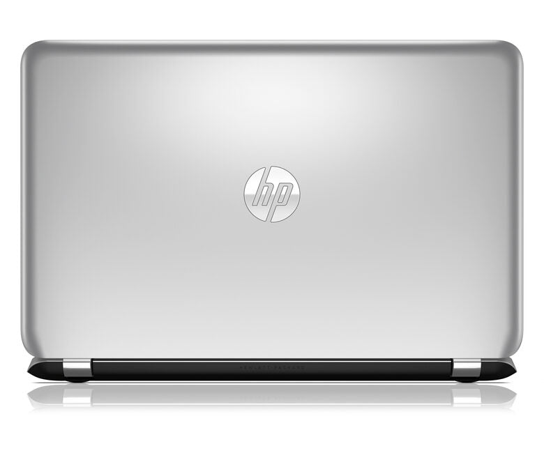 HP Pavilion 15-n233sl Computer portatile 39,6 cm (15.6") HD Intel® Core™ i7 di quarta generazione 6 GB DDR3L-SDRAM 500 GB HDD NVIDIA® GeForce® GT 740M Windows 8.1 Argento