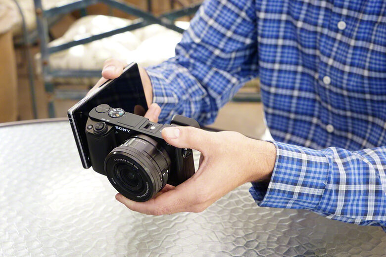 Sony Alpha 6000L, fotocamera mirrorless con obiettivo 16-50 mm, attacco E, sensore APS-C, 24.3 MP