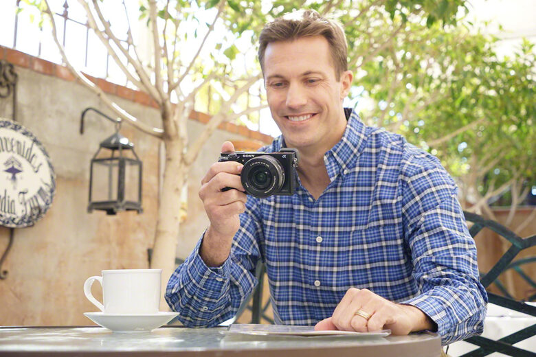 Sony Alpha 6000L, fotocamera mirrorless con obiettivo 16-50 mm, attacco E, sensore APS-C, 24.3 MP