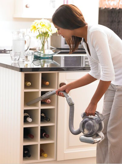 Black & Decker PD1820LF aspirapolvere senza filo Nero, Cromo Senza sacchetto