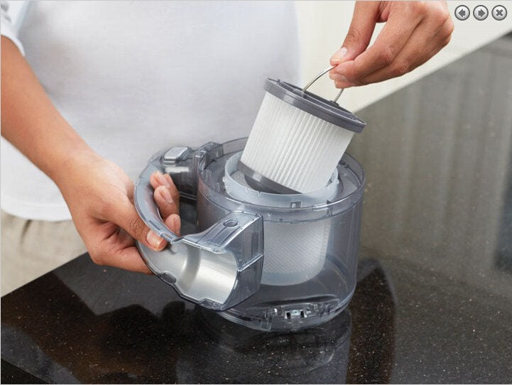 Black & Decker PD1820LF aspirapolvere senza filo Nero, Cromo Senza sacchetto