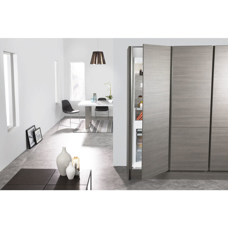 Whirlpool ART6610/A++ frigorifero con congelatore Da incasso 275 L Bianco