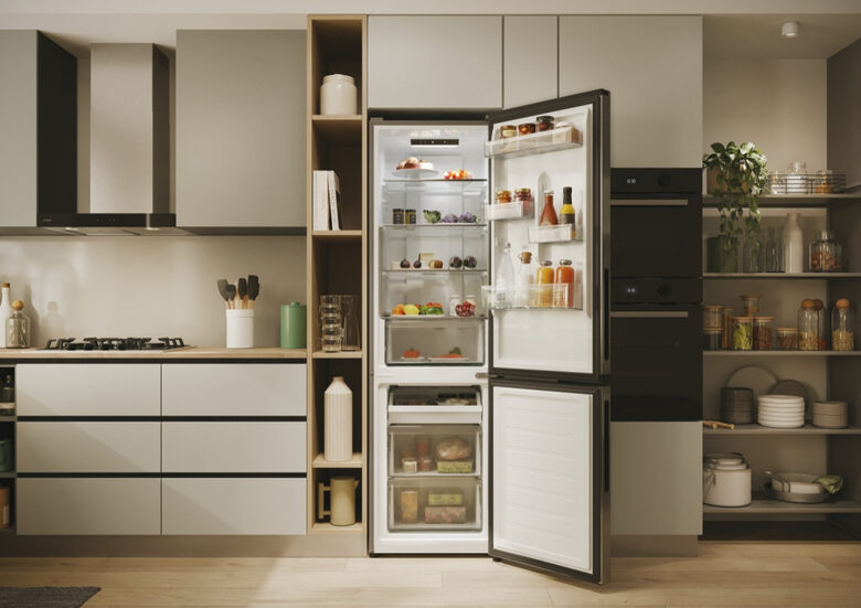 Candy CNCQ2T518EX City Fresco 300 Frigorifero Combinato A Libera Installazione, No Frost, Circle Fresh, Classe E, Acciaio Inox
