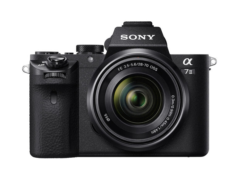 Sony α Alpha 7 II, fotocamera mirrorless con obiettivo 28-70mm, attacco E, sensore full-frame, 24.3 MP
