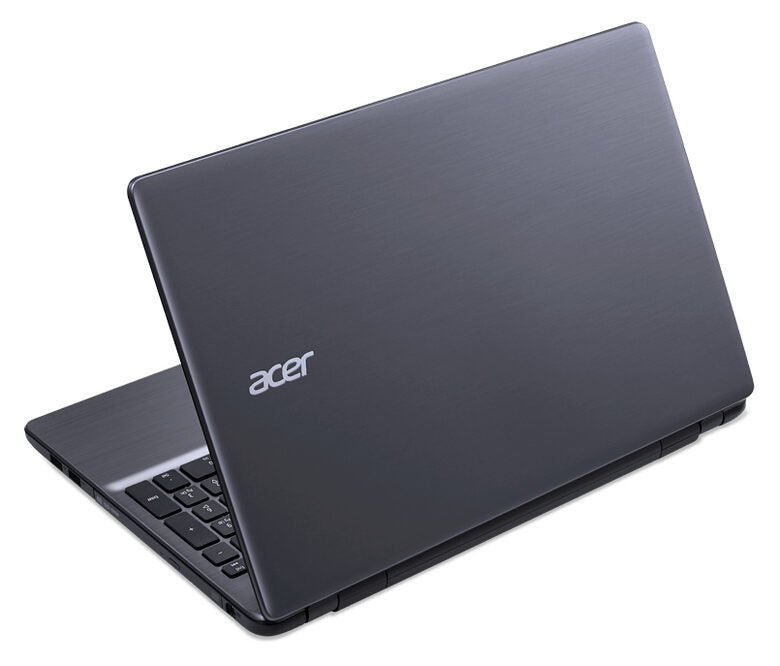 Acer Aspire E E5-571-36FG Computer portatile 39,6 cm (15.6") Intel® Core™ i3 di quarta generazione 4 GB DDR3L-SDRAM 500 GB HDD Windows 8.1 Argento