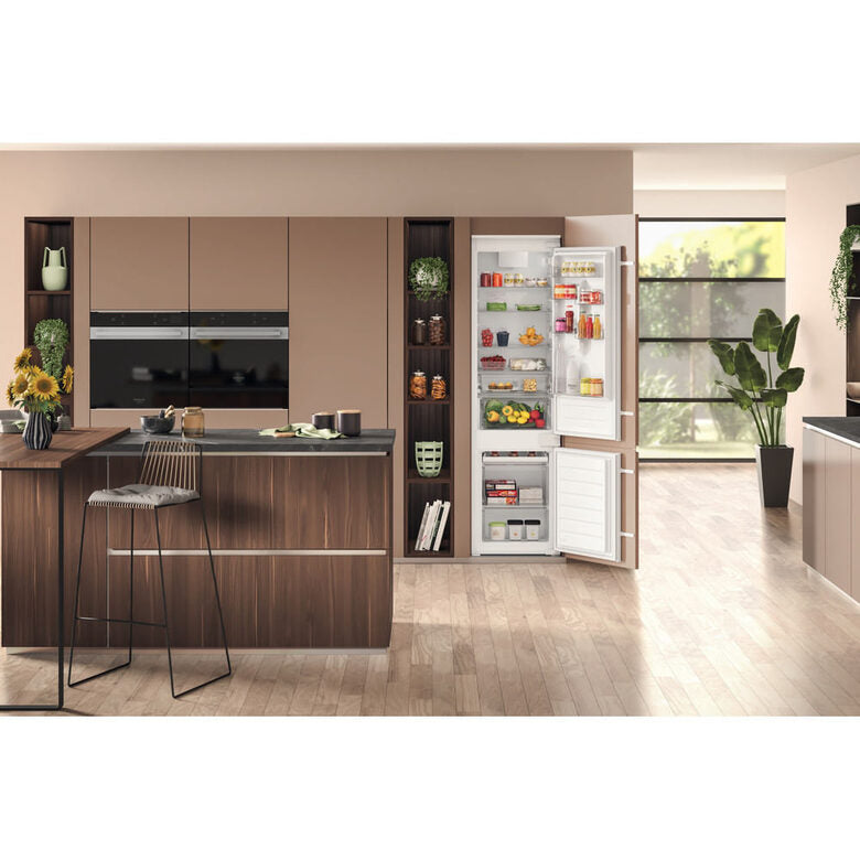 Hotpoint Ariston HAC20D011A1 Frigorifero combinato ad incasso