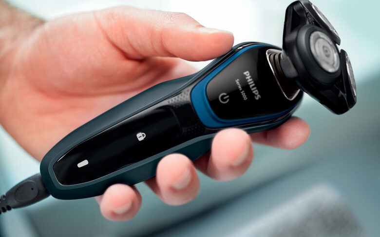Philips 5000 series Rasoio elettrico per rasatura a secco con sistema MultiPrecision