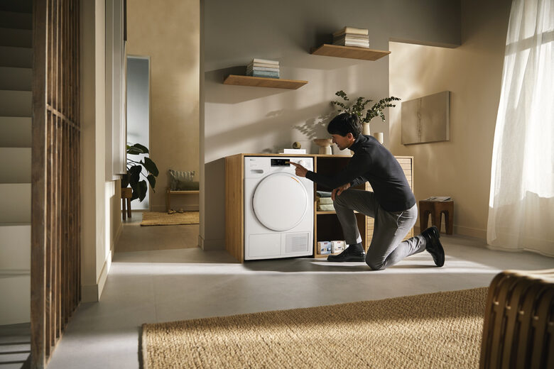 Miele TWA520WP Asciugatrice A Libera Installazione 8 Kg, PerfectDry, FragranceDos, Classe C, Bianco