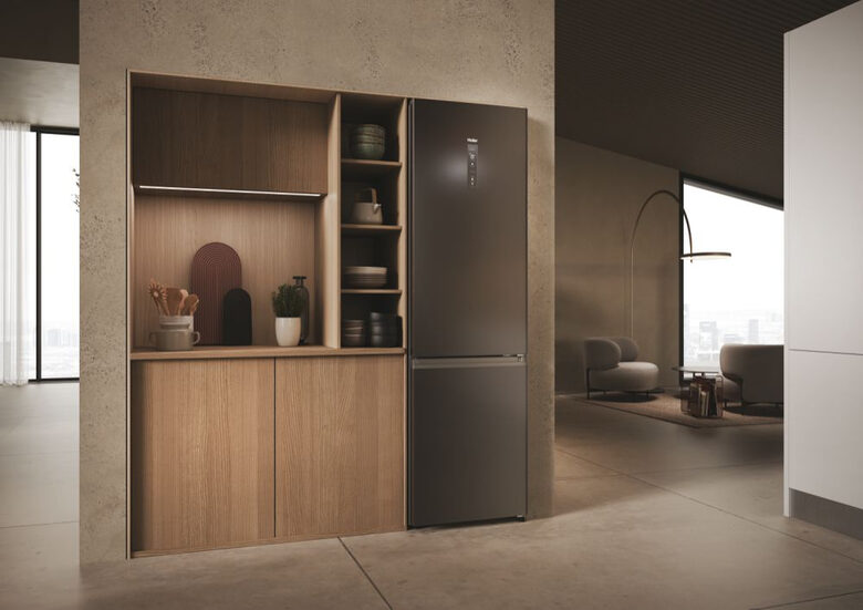 Haier HDPW3620DNPD 2D 60 Serie 3 Frigorifero Combinato A Libera Installazione, No Frost, Tecnologia Haier Air Surround, Haier Artificial Intelligence, Classe D, Acciaio Inox