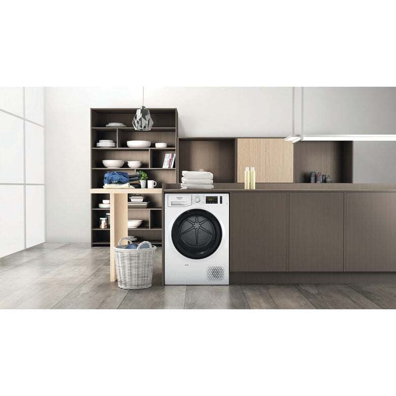 Hotpoint Asciugatrice a libera installazione NT M11 82K IT R