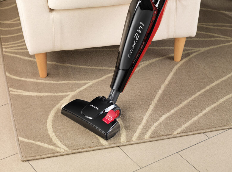 Ariete 2774 Senza sacchetto 0,8 L 600 W Nero, Rosso