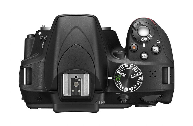 Nikon D3300 + AF-P 18-55mm + SD 8GB Kit fotocamere SLR 24,2 MP CMOS 6000 x 4000 Pixel Nero