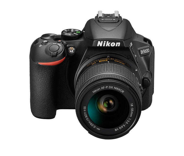 Nikon D5600 + AF-P DX 18-55mm VR + 8GB SD Kit fotocamere SLR 24,2 MP CMOS 6000 x 4000 Pixel Nero