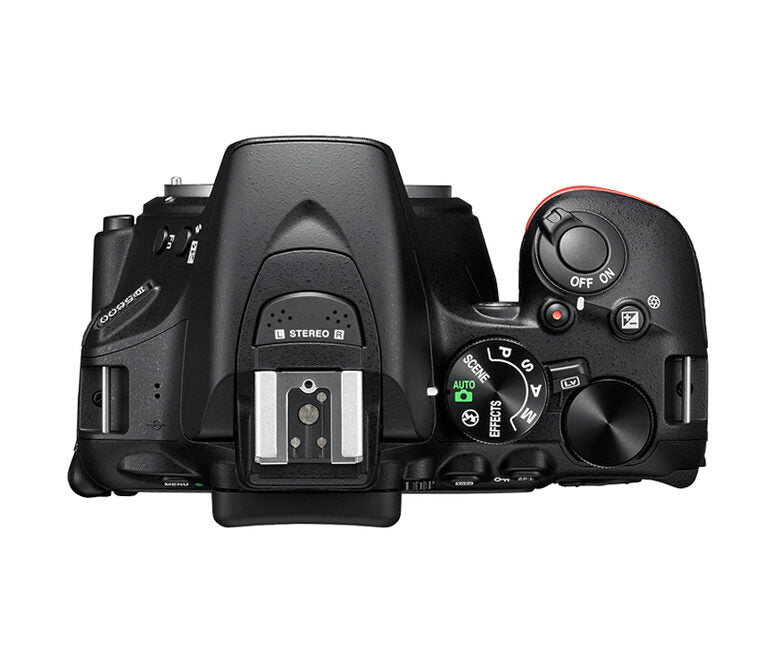 Nikon D5600 + AF-P DX 18-55mm VR + 8GB SD Kit fotocamere SLR 24,2 MP CMOS 6000 x 4000 Pixel Nero