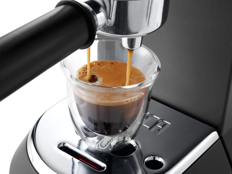 De’Longhi Dedica Style EC 685.BK Manuale Macchina per espresso 1,1 L