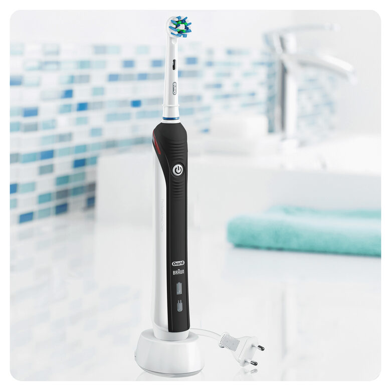 Oral-B PRO 2 2950N CrossAction Adulto Spazzolino rotante-oscillante Rosa, Nero