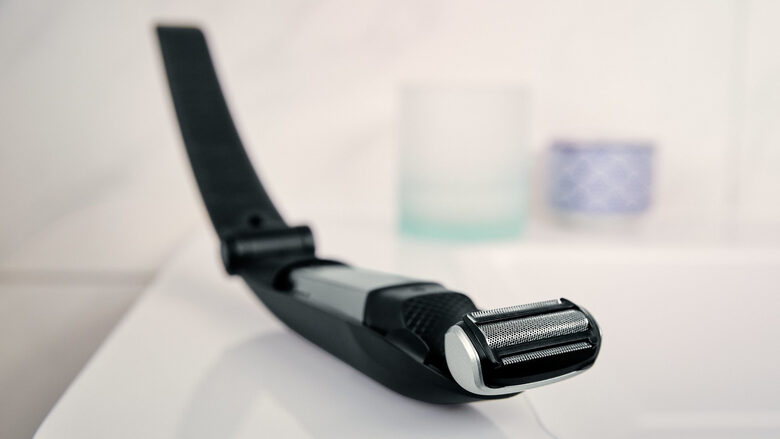 Philips BODYGROOM Series 5000 Rasoio delicato Bodygroom utilizzabile sotto la doccia