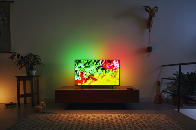 Philips 6700 series Smart TV LED UHD 4K ultra sottile 43PUS6703/12