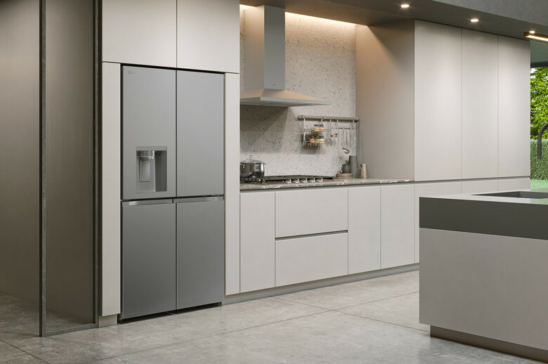 LG GML960PYBE Frigorifero Multidoor (E) 641L Wi-Fi Dispenser con allaccio UVnano Metal Fresh Porte piatte Argento