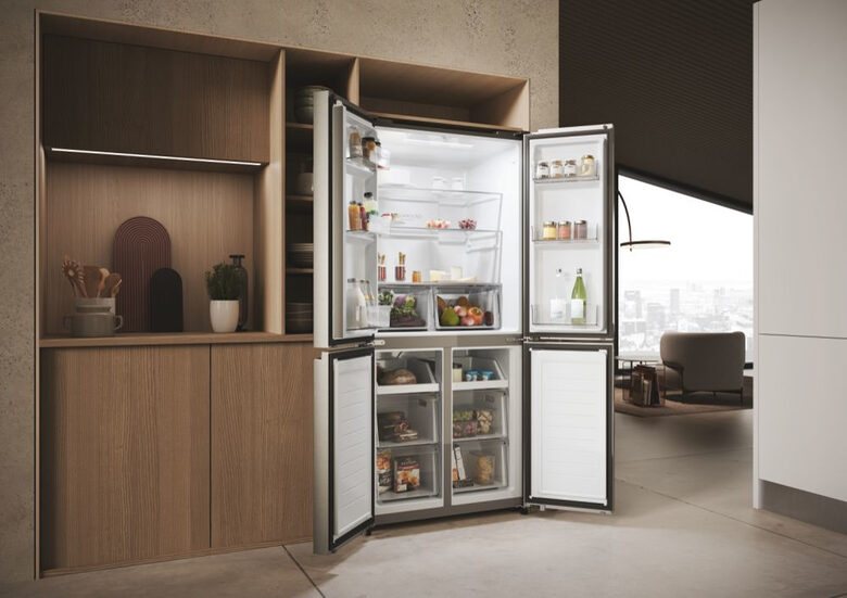 Haier HCR3818ENMM Cube 83 Serie 3 Frigorifero Side By Side Libera Installazione 467 L E Platino Stainless steel