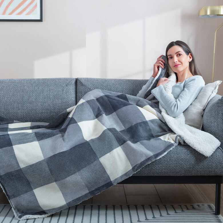 Imetec CaldoPlaid Tartan Grey Plaid Riscaldabile, Morbida Coperta Elettrica 160x120 cm, Basso Consumo, Tecnologia Adapto, Dispositivo di Sicurezza, Rapido Riscaldamento, 6 Temperature, Lavab