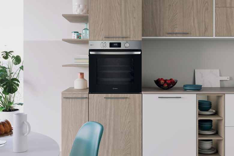 Indesit IO 258HS B forno da incasso multifunzione Inox 11Funzioni totali classe A+ 71Lt Funzione Vapore, Idrolisi