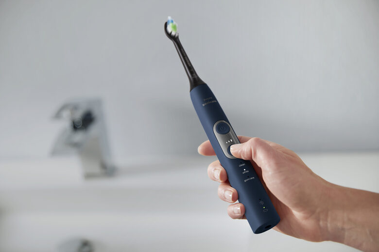 Spazzolino elettrico sonico HX6871/47 con sensore di pressione integrato